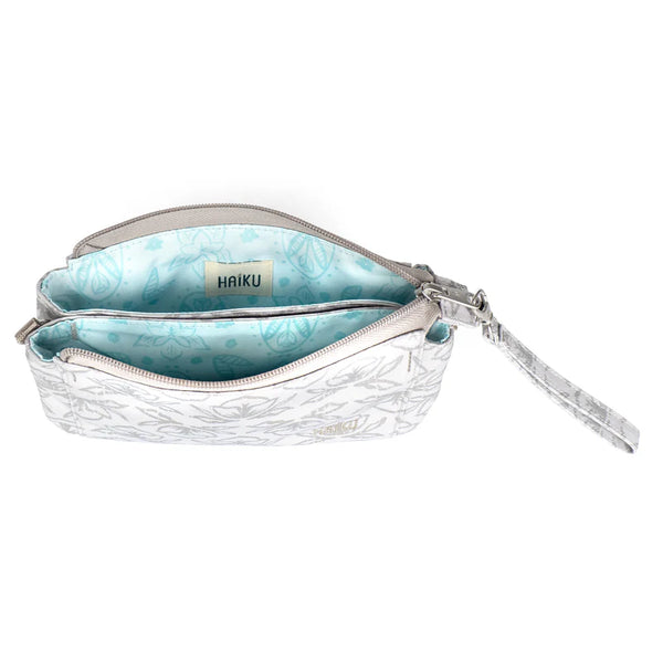 Haiku Stride Wristlet in Wild Mint, Rustic Clay & River Rock Blue