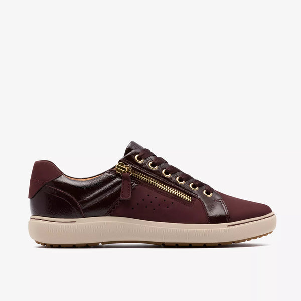 Clarks Nalle Zen in Metallic & Merlot