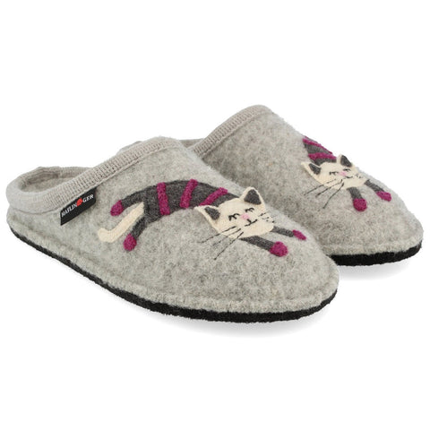Haflinger Katze Slipper in Silver Grey