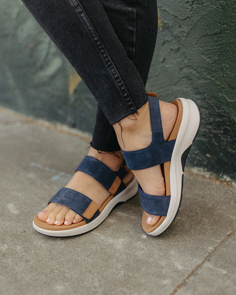 Josef Seibel Estelle 04 in  Ocean & Creme