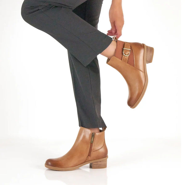Dansko Deedee Boot in Tan & Black